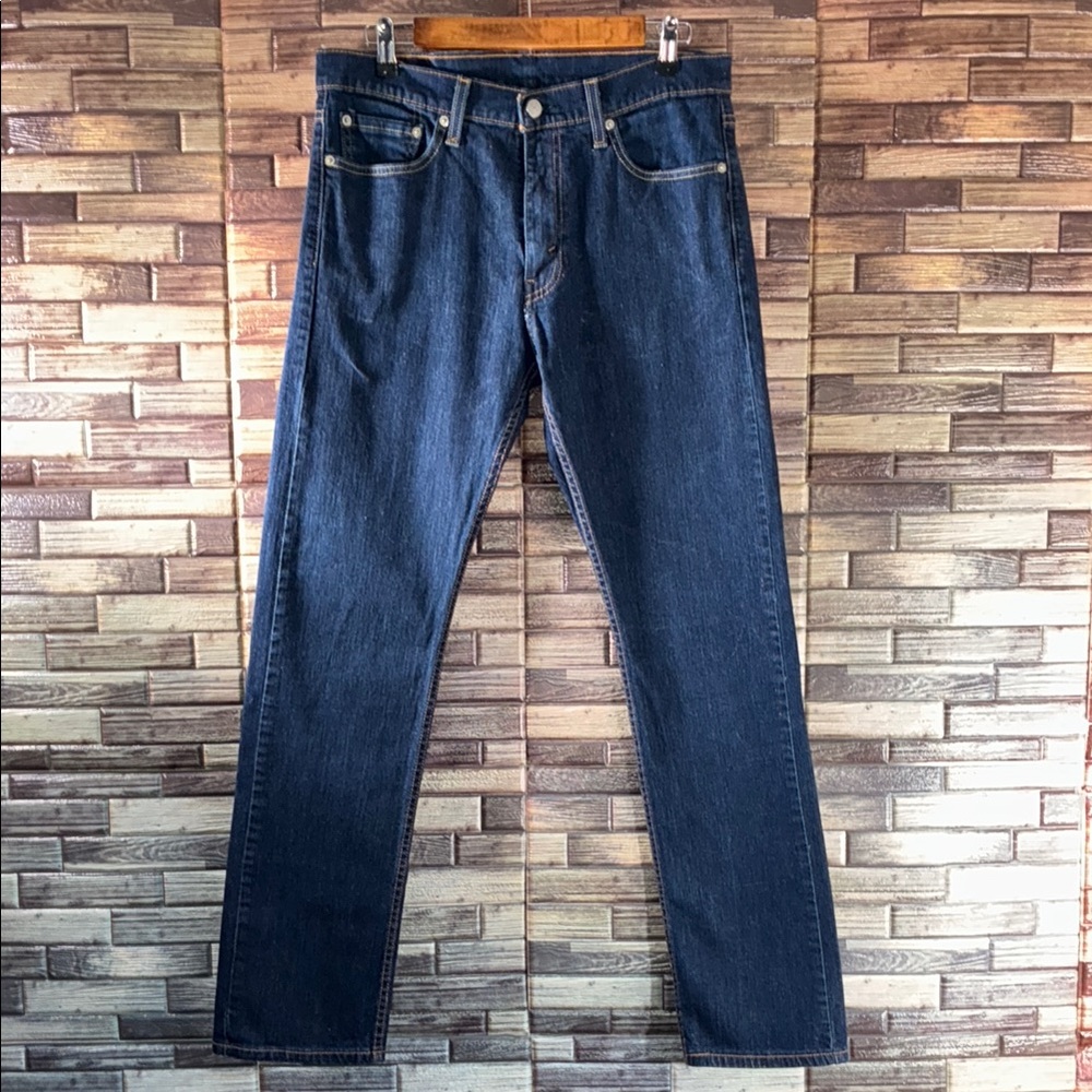 EUC Levi's Dark Blue Straight Men's Jeans 513 32x32
